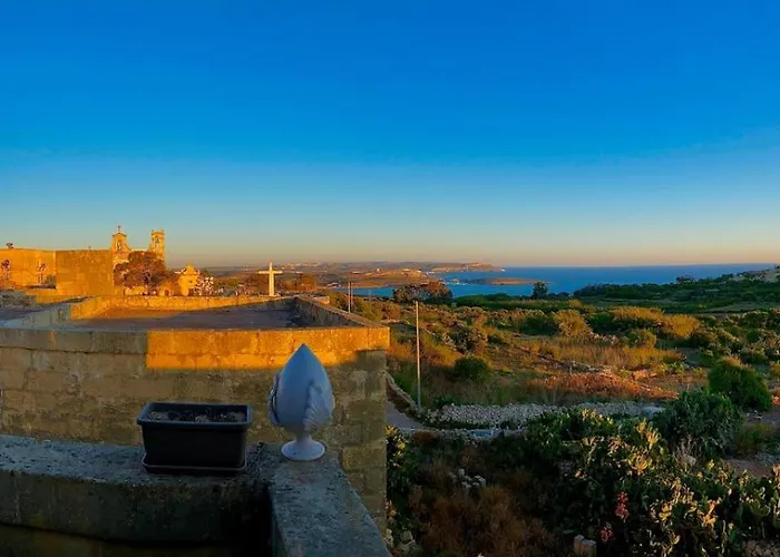 Feriehus Sunrise View *